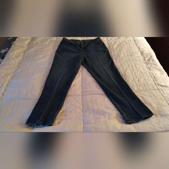Women's Style &Co Jeans - Picture 4 of 4